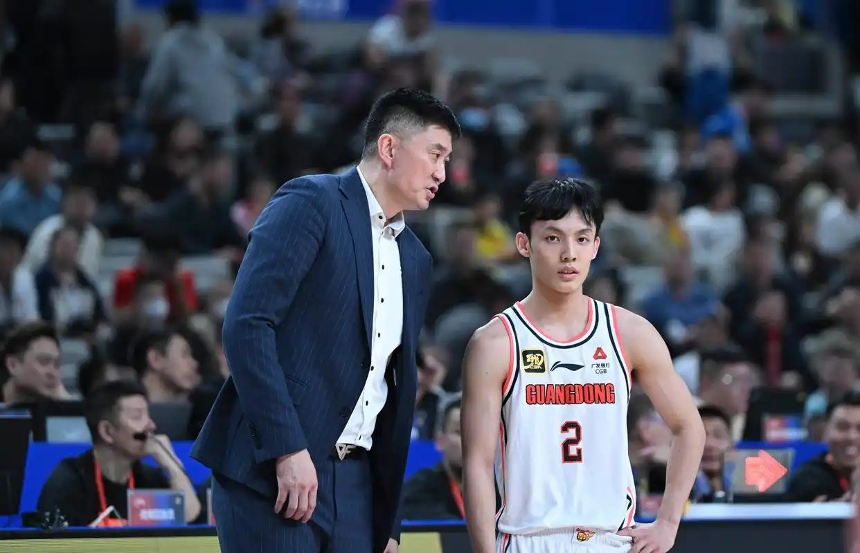 kaiyun体育平台-关于广东宏远国际比赛日队长鼓劲,志在意大利杯名次提升,引发热议,身体对抗强度拉满的信息